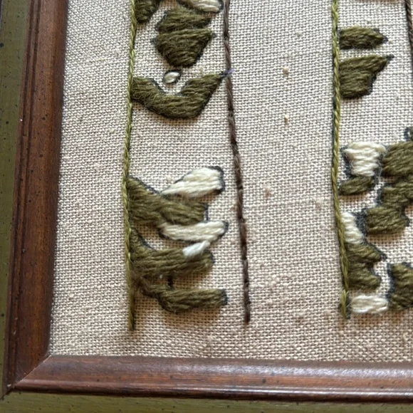 Vintage 1970s crewel embroidered owl - Picture 6 of 8